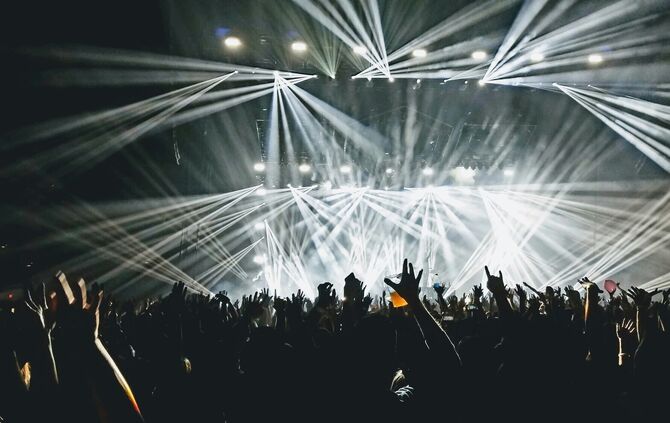 dominic-hampton-spuluqdzp3k-unsplash