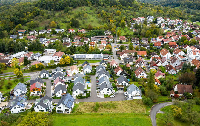 Ärger wegen geplantem Neubau in der Vivaldistr. - der Bauplatz, Berglen-Oppelsbohm, 08.10.2020.
