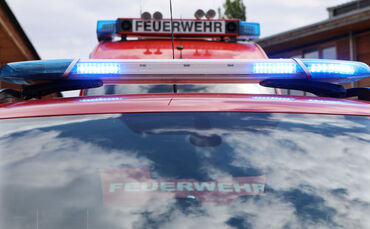 Blaulicht Feuerwehr Brand Symbolfoto