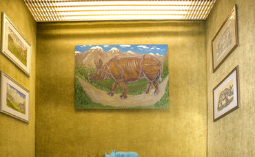 Neue Kunstwerke in den Schaufenstern der Kronenplatz-Unterführung Winnenden, 29.11.2024.