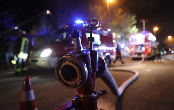 Blaulicht Feuerwehr Feuerwehreinsatz