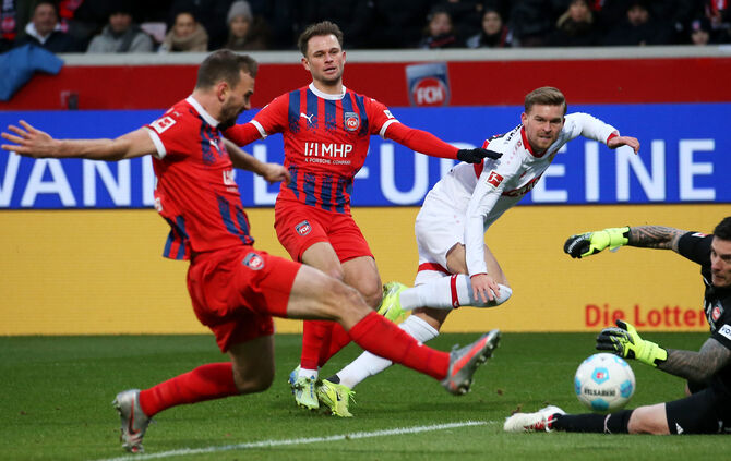 Fußball  1. FC Heidenheim vs. VfB Stuttgart