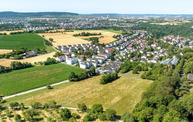 Luftbild Bereich Sörenbergweg, Bühlweg, Seestr., WN-Neustadt, 18.07.2023.