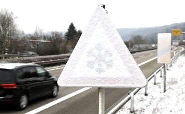 Glätte Eis Schnee Auto Frost