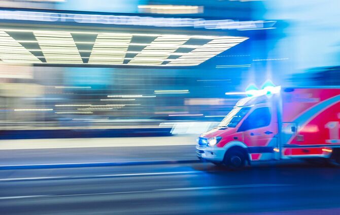 Rettungswagen Symbolbild