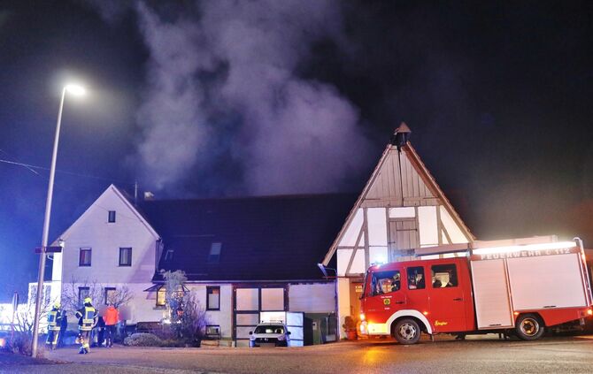 Brand auf dem Gelände von Müller's Hoflädle, Herbststr., Berglen-Kottweil, 15.01.2025.
