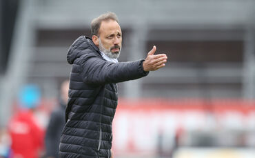 Fußball 2.Bundesliga Holstein Kiel vs. VfB Stuttgart