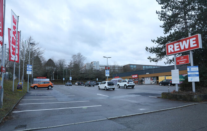rewe_e_ladesauelen_mmetzger_01