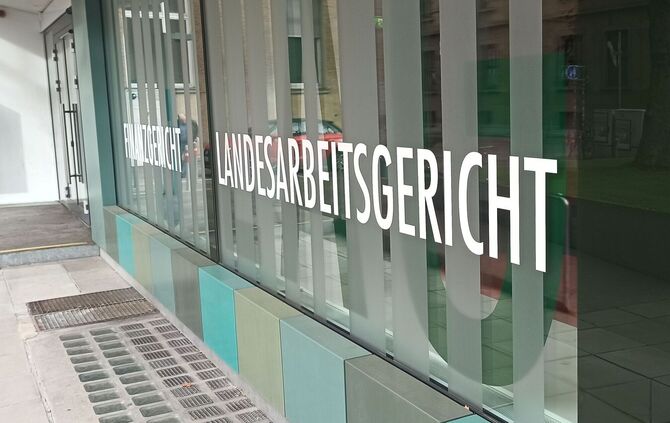 landesarbeitsgerichtsymbol - 1