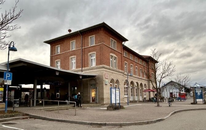 bahnhof