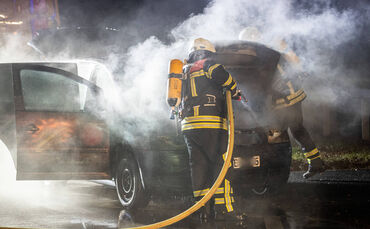 Fahrzeugbrand auf dem B14 Parkplatz Korber Kopf