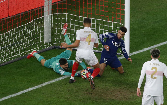 Fußball VfB Stuttgart vs. Paris St. Germain