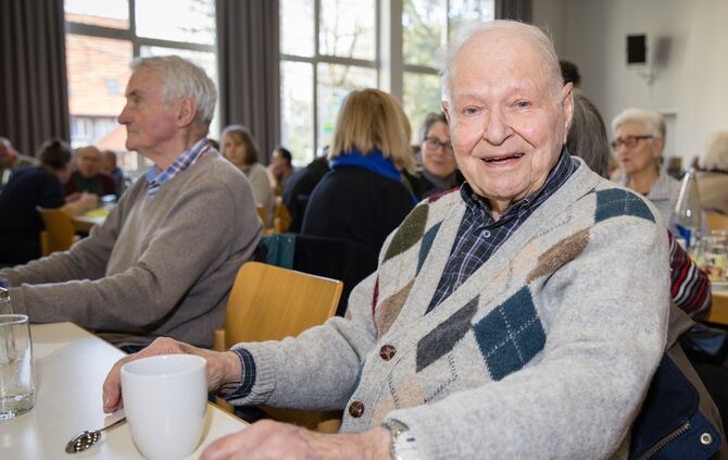 (Stamm)Gäste in der Schorndorfer Vesperkirche, 04.02.2025.