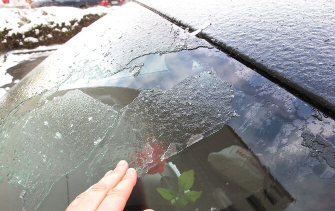 Eisregen Glatteis Auto