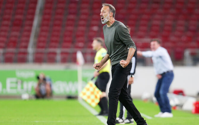 Fußball  2. Bundesliga  VfB Stuttgart vs. Hamburger SV