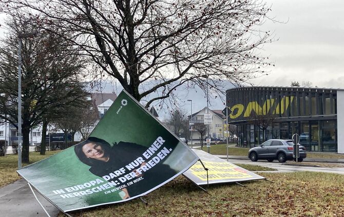 Wahplakte beschädigt