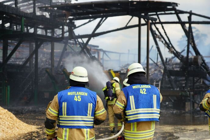Ruppertshofen: Saegewerk in Vollbrand