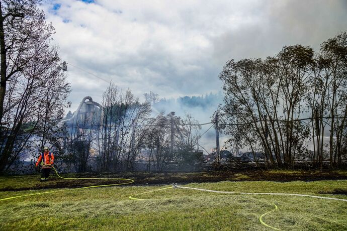 Ruppertshofen: Saegewerk in Vollbrand