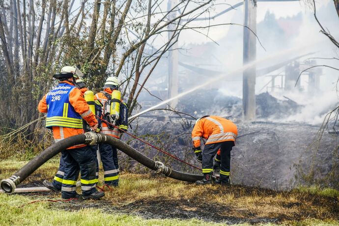 Ruppertshofen: Saegewerk in Vollbrand