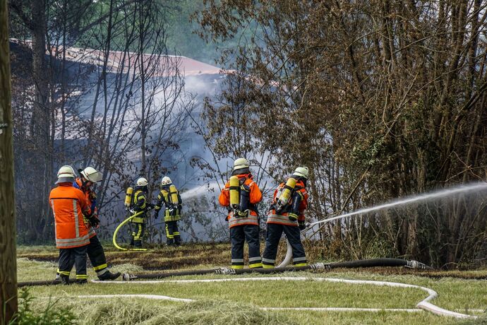 Ruppertshofen: Saegewerk in Vollbrand