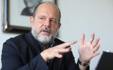 Prof. Dr. Stephan Seiter