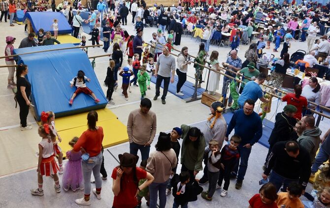 Kinderfasching der Turner der TSF in der Justinus-Kerner-Halle Welzheim am 2. März 2025