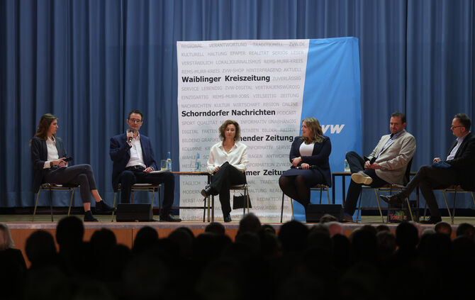 Podiumsdiskussion - 1