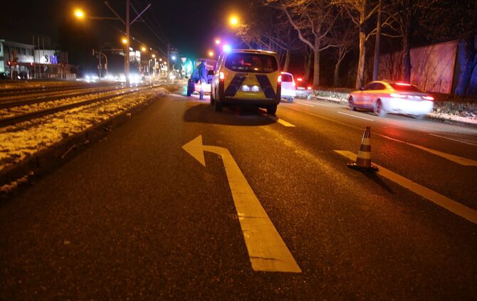 Fahrzeugbrand auf der Stuttgarter StraÃe in Fellbach_5