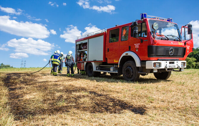 Flächenbrand, Sörenbergweg, Waiblingen-Neustadt, 02.06.2020.