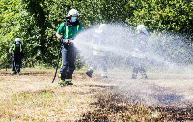 Flächenbrand, Sörenbergweg, Waiblingen-Neustadt, 02.06.2020.