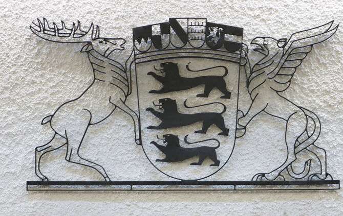 Landgericht Stuttgart Gericht Symbol Symbolbild Symbolfoto