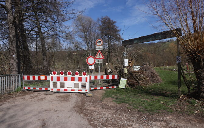 Absperrung zu Kernershof