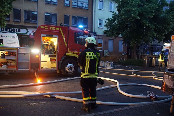 Ludwigsburg: Ausgedehnter Dachstuhlbrand in der Innenstadt