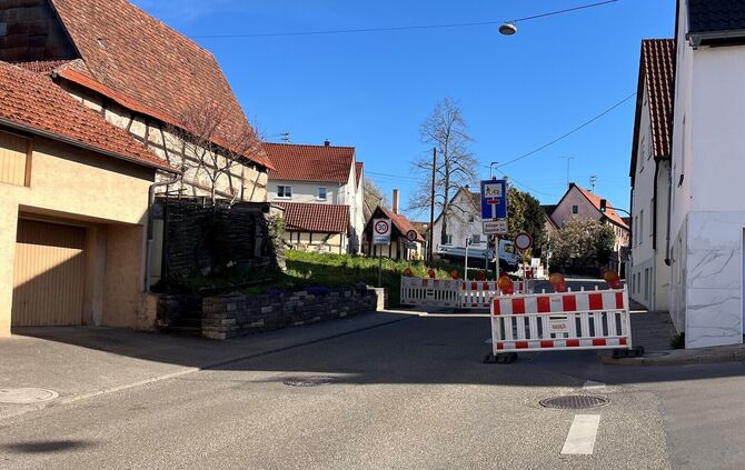 Vollsperrung Höfen - 1