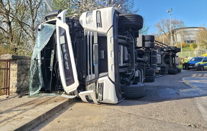 21009086-68d6-47bd-abb5-d5f8977a53ad - 1 - 1