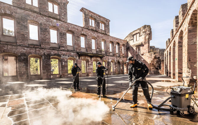 reinigung-heidelberghloss-karcher_1-2