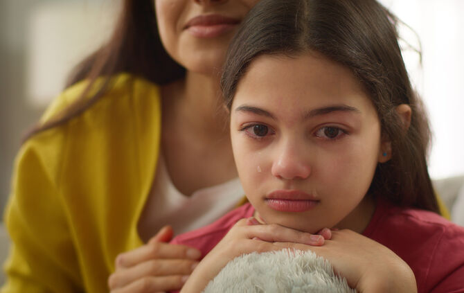Kind Trauer Depression unglücklich psychisch krank Kinder Verhaltensauffälligkeiten
