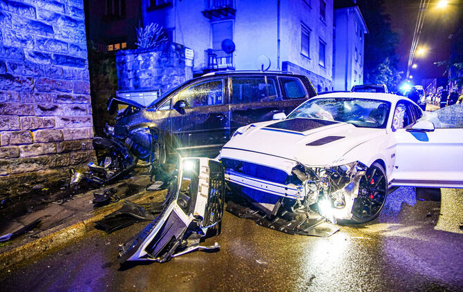 Unfall Mustang Stuttgart