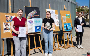 Abschlussarbeiten von jungen Künstlerinnen der Kunstschule Unteres Remstal