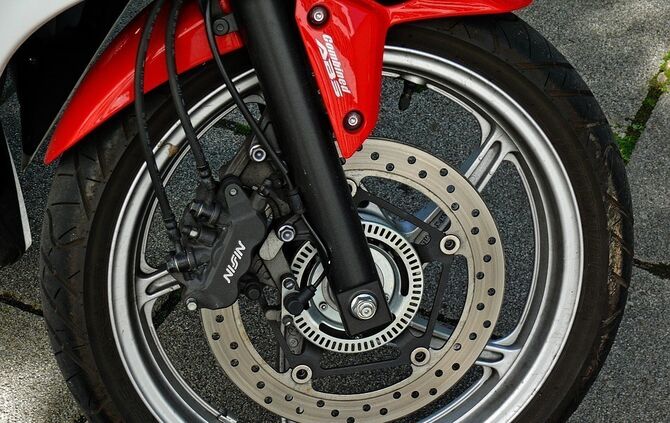 Motorrad Reifen Roller Krad symbol Symbolbild symbolfoto