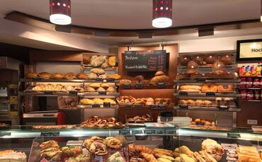 Bäckerei Schöllkopf in der Lange-Straße