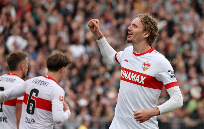 Fußball  St. Pauli vs. VfB Stuttgart