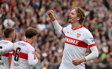 Fußball  St. Pauli vs. VfB Stuttgart