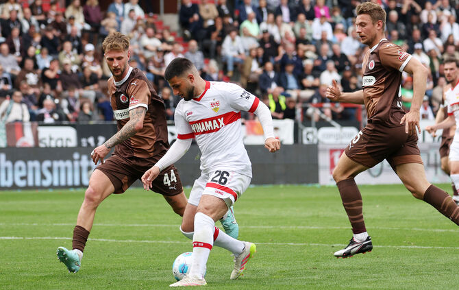 Fußball  St. Pauli vs. VfB Stuttgart