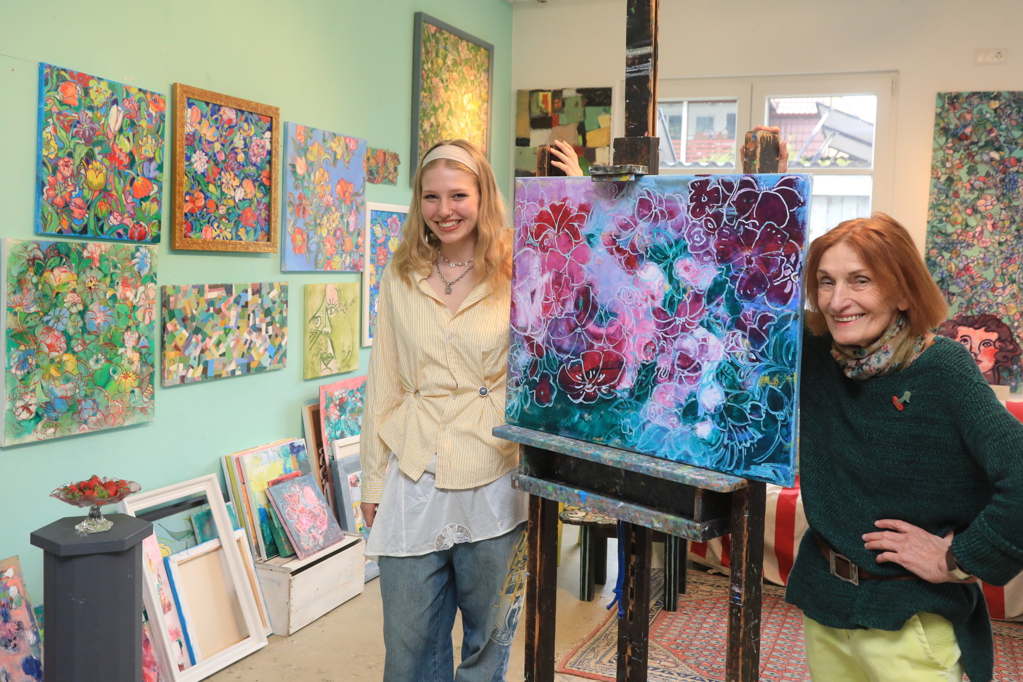 Carla Rolle Von der Leinwand auf den Stoff: Neue Ausstellung von Renate Busse und ...