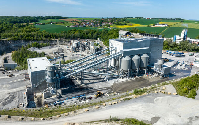 Eröffnung modernstes Schotterwerk im Steinbruch Gläser, Kirchberg-Zwingelhausen, 09.05.2025.