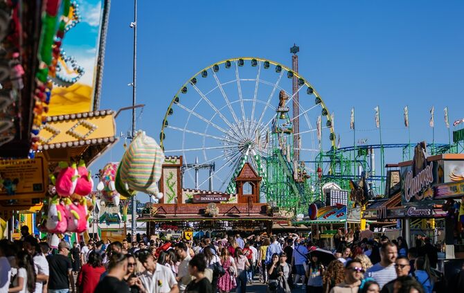 fruehlingsfest1_foto_instuttgart_thomas_niedermueller