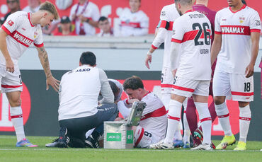 Fußball VfB Stuttgart vs. FC Augsburg - 1