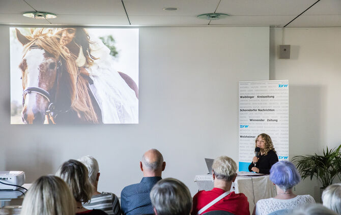 Autorin Maria Nikolai liest aus ihrem neuen Roman "Little Germany", Waiblingen, 15.05.2025.