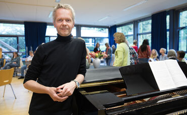 Chorleiter und Schulmusiker Michael Römer, Chorprobe des Salier Chors, Waiblingen, 13.05.2025. - 1